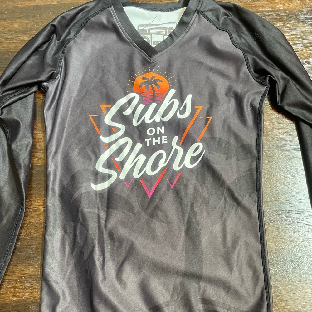 Jiu jitsu v neck rashguard size xs